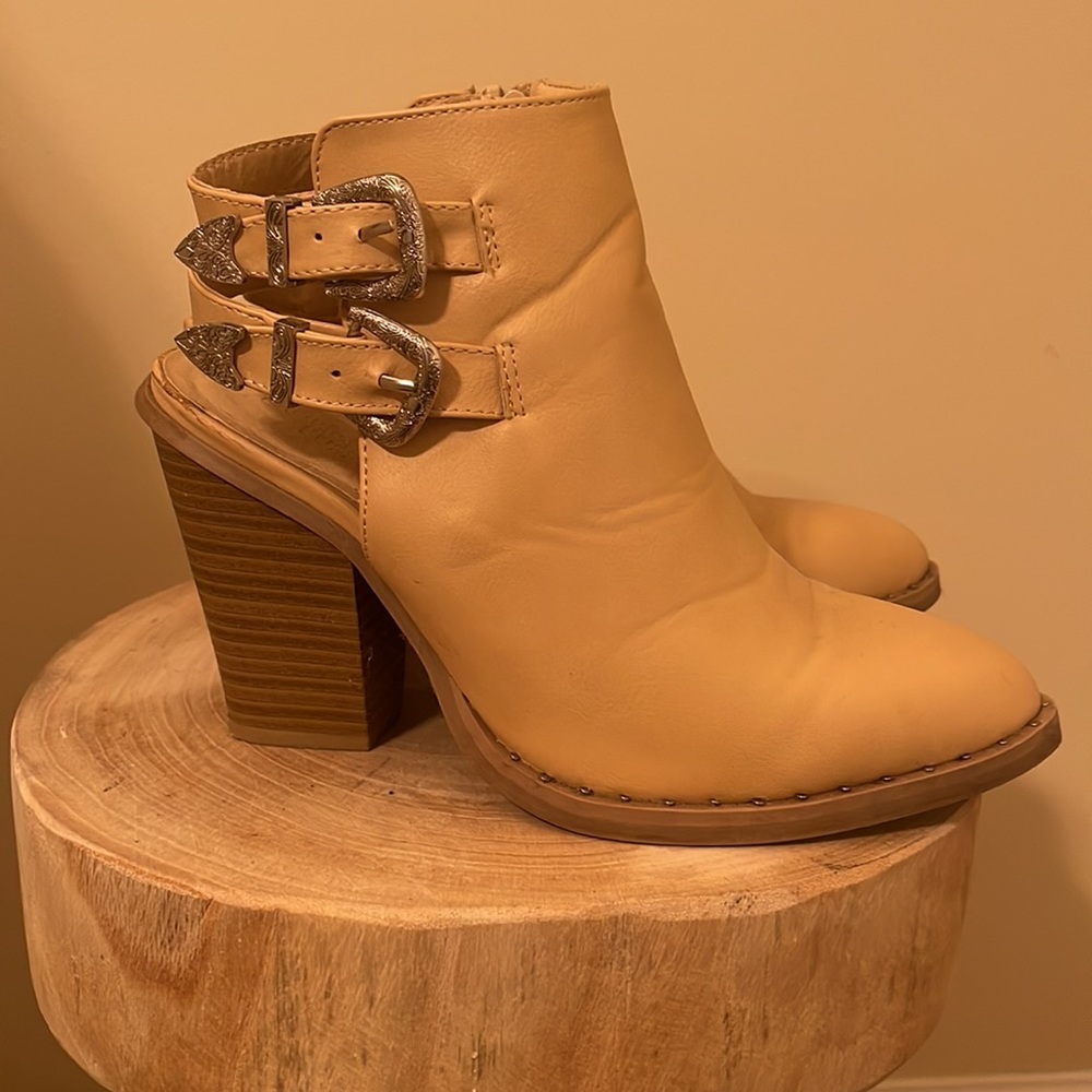 Booties - Picture 3 of 4